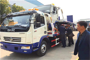 丰满区汽车道路救援拖车价格